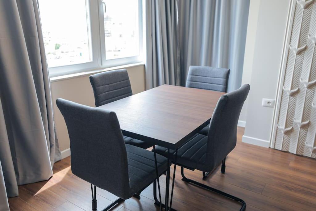 Miku Apartment-Upscale 2Bdr Apartment With A Spectacular View Tirana Exterior photo